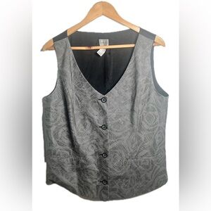 Chico’s Gray Patterned Button‑Front Vest